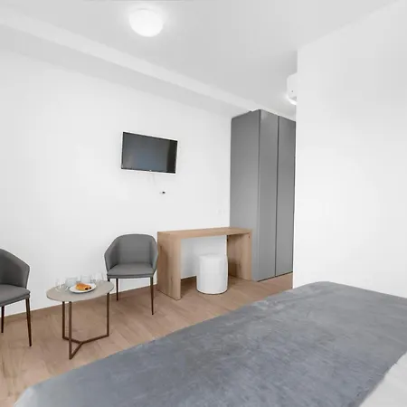 Karina, Porec Kadumi