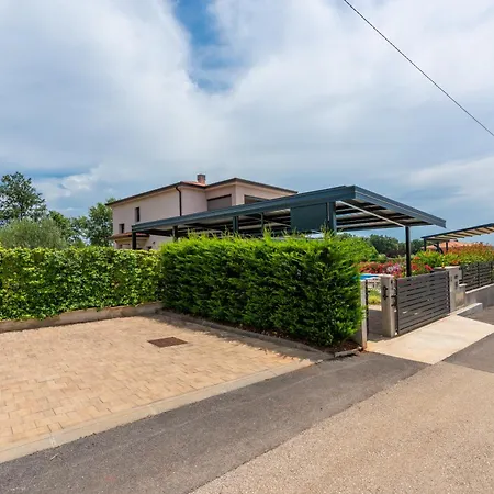 Villa Karina, Porec