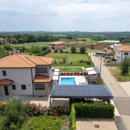 וילה Karina, Porec *