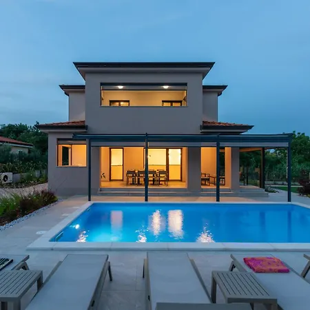 Karina, Porec Villa Kadumi