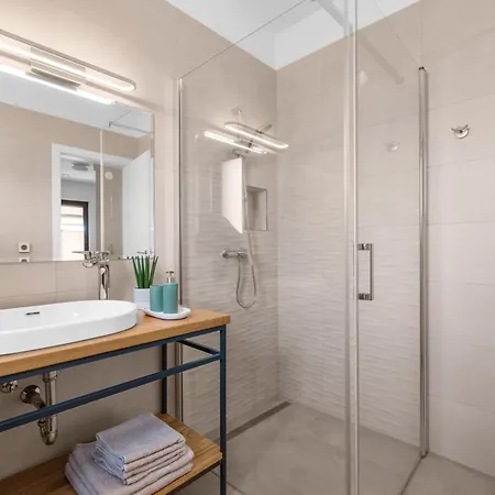Karina, Porec Villa
