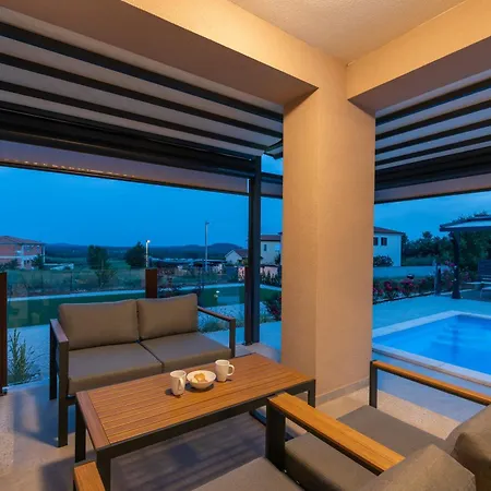Villa Karina, Porec *