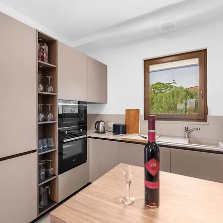 Villa Karina, Porec Kadumi