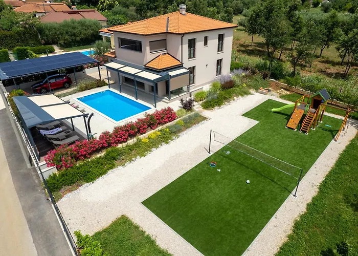 Karina, Porec * Kadumi